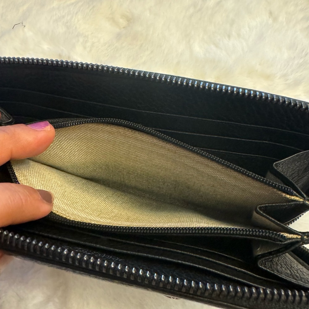 JIMMY CHOO Black Leather Zipper Wallet With Studs. 100% Authentic. - Picture 12 of 15